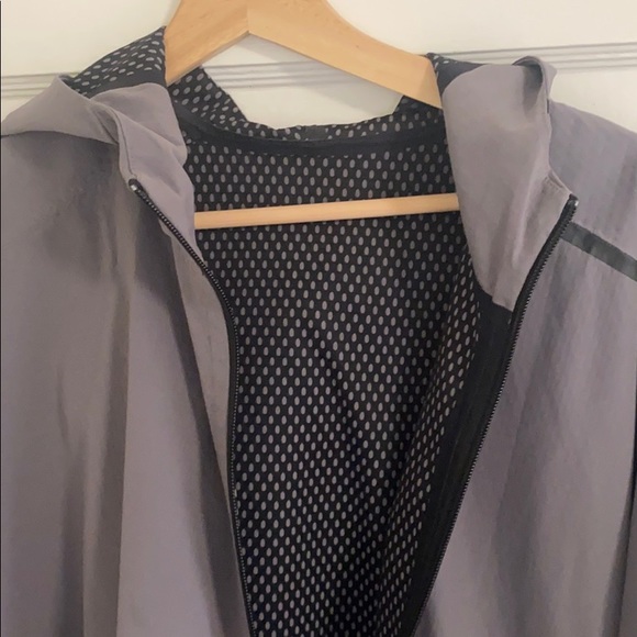 Men’s Adidas Windbreaker Charcoal Gray - Picture 3 of 4